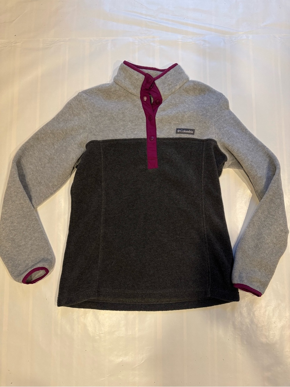 Columbia Women's Two-Tone Fleece Pullover Hoodie - Gray, Charcoal & Magenta Trim